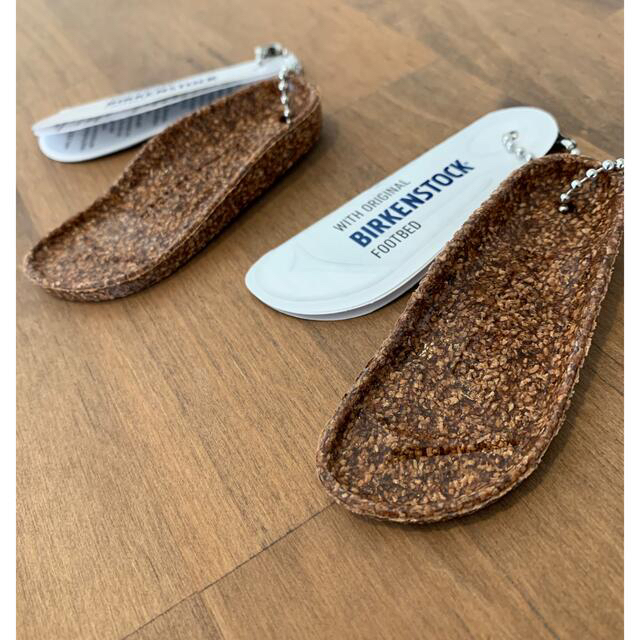 BIRKENSTOCK(ビルケンシュトック)のビルケンシュトック  BIRKENSTOCK  キーホルダー　2個 エンタメ/ホビーのコレクション(ノベルティグッズ)の商品写真