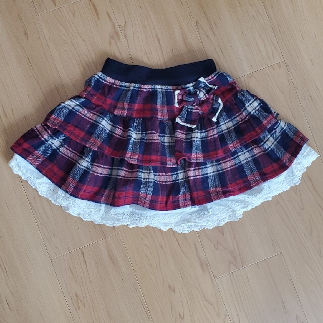 西松屋(ニシマツヤ)のチェックのフリルスカート　140 キッズ/ベビー/マタニティのキッズ服女の子用(90cm~)(スカート)の商品写真