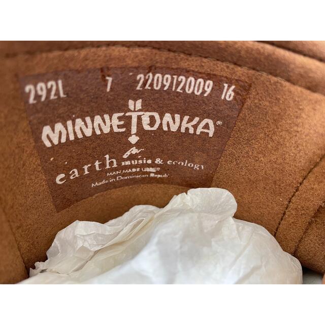 Minnetonka(ミネトンカ)の新品★MINNETONKA ミネトンカ earthコラボ フリンジ ブーツ レディースの靴/シューズ(ブーツ)の商品写真