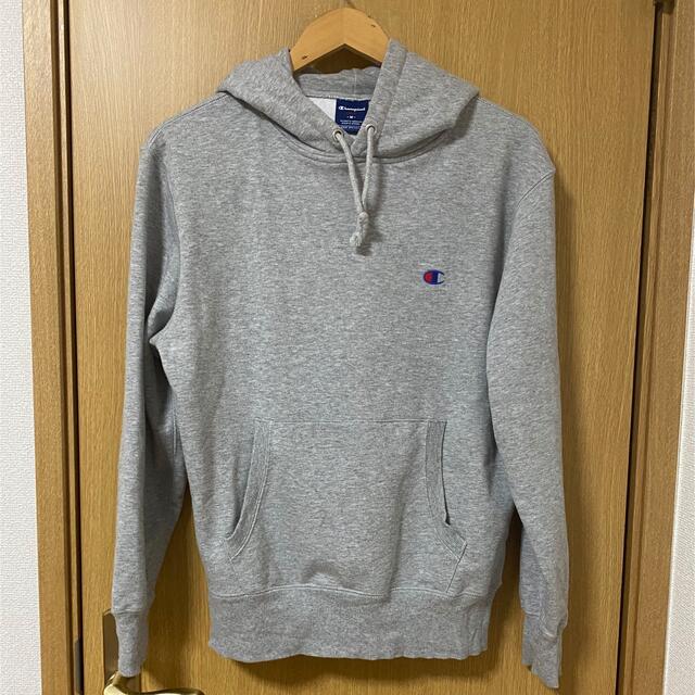 Champion(チャンピオン)のChampion グレー パーカー メンズのトップス(パーカー)の商品写真