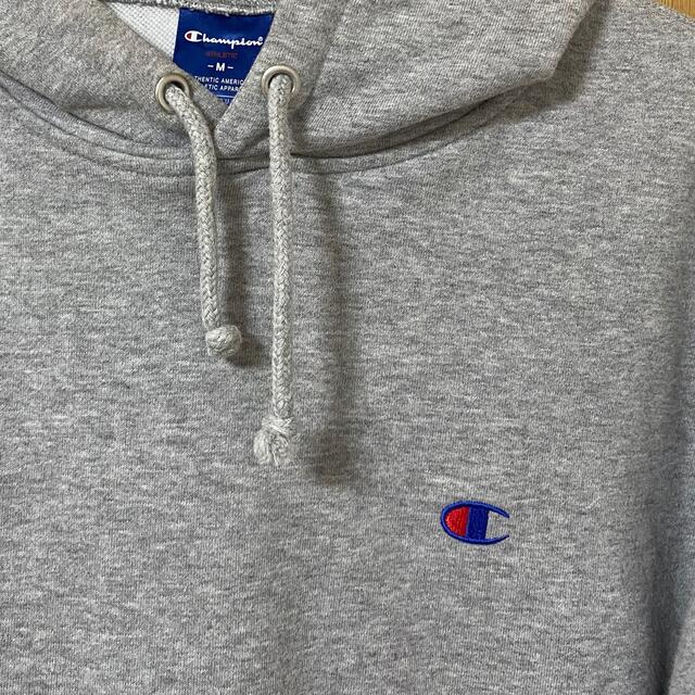 Champion(チャンピオン)のChampion グレー パーカー メンズのトップス(パーカー)の商品写真