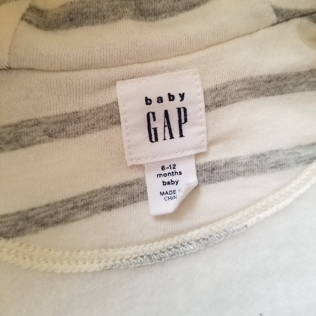 babyGAP(ベビーギャップ)のbabyGAP パーカー 70 キッズ/ベビー/マタニティのベビー服(~85cm)(トレーナー)の商品写真