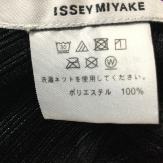 ISSEY MIYAKE(イッセイミヤケ)のイッセイミヤケ ワンピース サイズ3 L - 黒 レディースのワンピース(その他)の商品写真