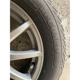 スタッドレス　ヴェゼルに使用　205/60R16 1シーズンのみ　4本