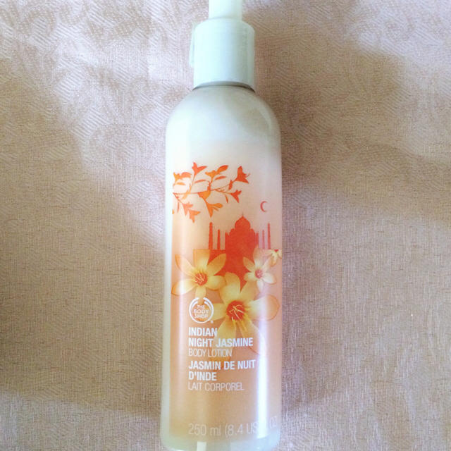 THE BODY SHOP(ザボディショップ)の【最終価格】(新品/未使用) THE BODY SHOP ボディークリーム コスメ/美容のボディケア(ボディクリーム)の商品写真