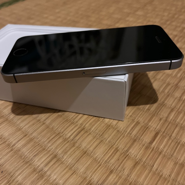 iPhone SE 初代 64GB スペースグレイ space gray