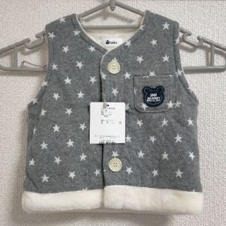 ベベ(BeBe)のbebe べべ ebaby もこもこ ベスト アウター 70 80 新品未使用(ジャケット/コート)