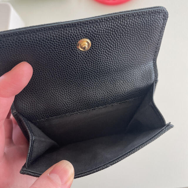 CHANEL(シャネル)のCHANEL ボーイシャネル  キャビアスキン　三つ折り財布 レディースのファッション小物(財布)の商品写真