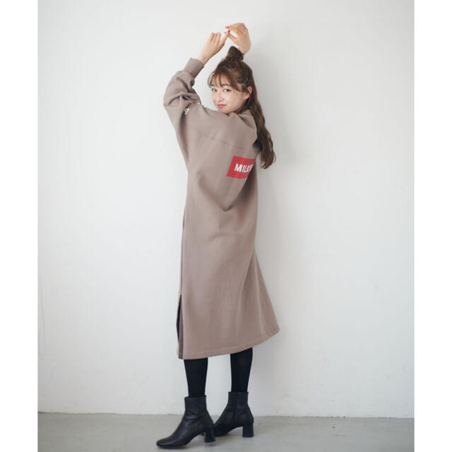 MILKFED.(ミルクフェド)のミルクフェド　PRINTED LOGO SWEAT DRESS レディースのワンピース(ひざ丈ワンピース)の商品写真