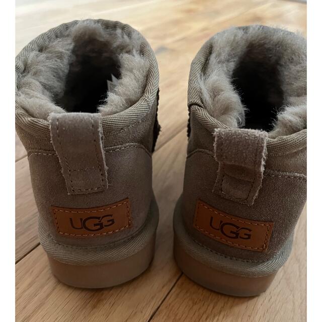 UGG(アグ)のUGG Classic Ultra Mini レディースの靴/シューズ(ブーツ)の商品写真