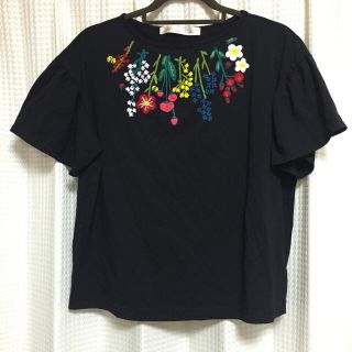 ドットアンドストライプスチャイルドウーマン(Dot&Stripes CHILDWOMAN)の刺繍が可愛いトップス(Tシャツ(半袖/袖なし))