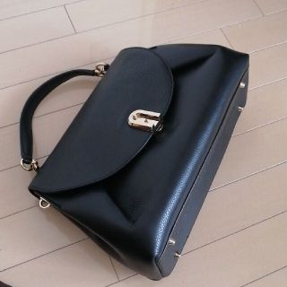 フルラ(Furla)の【美品】フルラ/スリーク/ハンドバッグ/ショルダーバック　ブラック・レザー(ハンドバッグ)