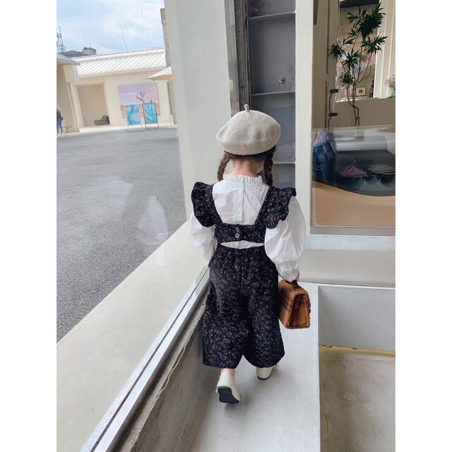 小花柄コーデュロイサロペット⭐︎110サイズ⭐︎ 海外こども服　韓国子供服 キッズ/ベビー/マタニティのキッズ服女の子用(90cm~)(その他)の商品写真