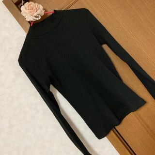 ユニクロ(UNIQLO)の専用☆ユニクロ　新品　トップス　大人なブラック(カットソー(長袖/七分))