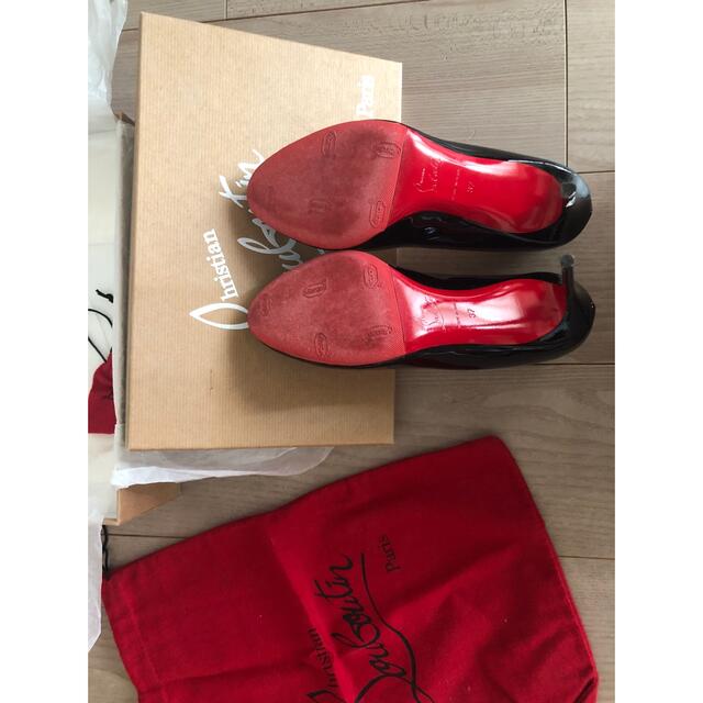 Christian Louboutin(クリスチャンルブタン)のぁーーゃ様ご専用⭐︎クリスチャンルブタン　エナメルパンプス　37 パリ購入 レディースの靴/シューズ(ハイヒール/パンプス)の商品写真