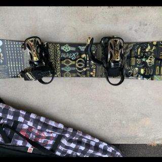 バートン(BURTON)のBurton  seven  custom ボードセット　スノーボード　超美品(ボード)