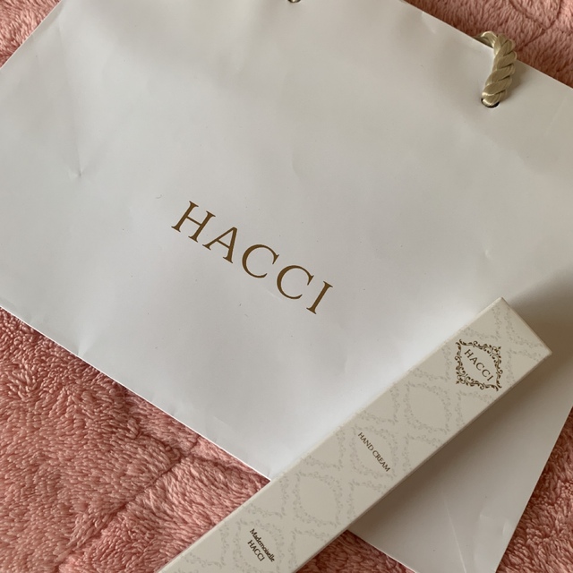 HACCI(ハッチ)の新品★HACCI ハンドクリームマドモワゼル  コスメ/美容のボディケア(ハンドクリーム)の商品写真