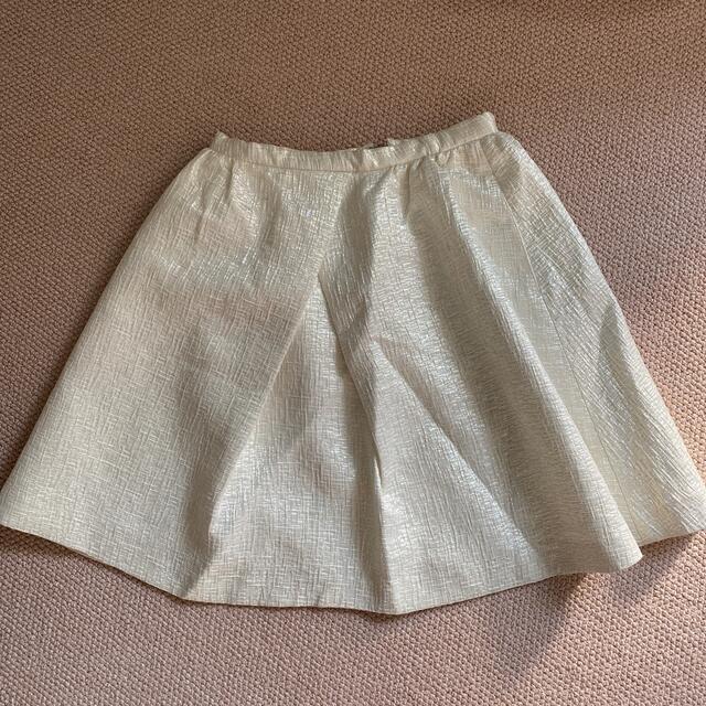 Chesty(チェスティ)のchesty フレアスカート　白 レディースのスカート(ミニスカート)の商品写真