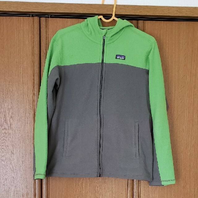 patagonia(パタゴニア)の☆patagoniaフリース☆キッズXLサイズ キッズ/ベビー/マタニティのキッズ服男の子用(90cm~)(ジャケット/上着)の商品写真