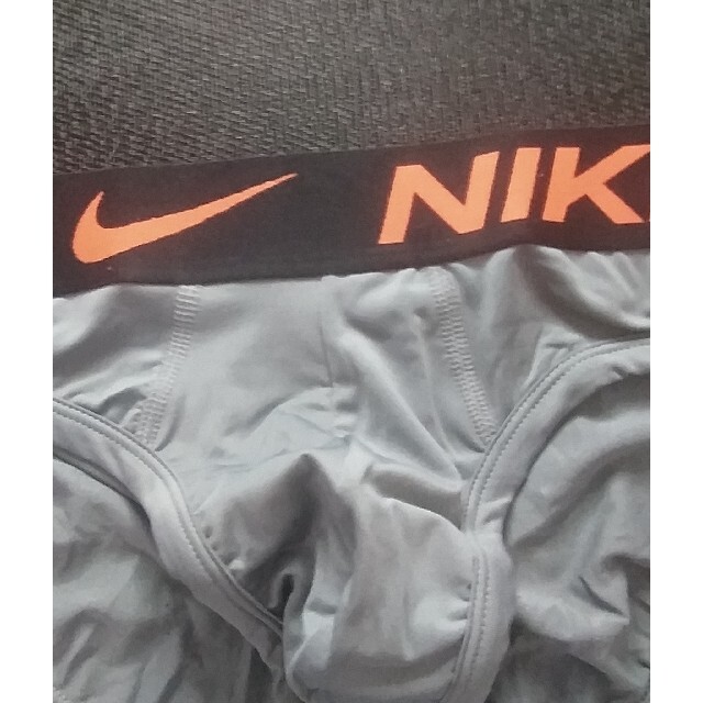 NIKE(ナイキ)のNIKE　メンズ　ブリーフ　M(日本人サイズL）　クールグレー メンズのアンダーウェア(その他)の商品写真