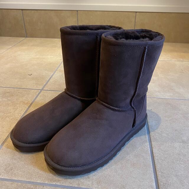 UGG クラシックショート チョコ