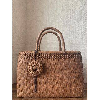 山葡萄　手作り　籠バッグ　網代編み　定番(かごバッグ/ストローバッグ)