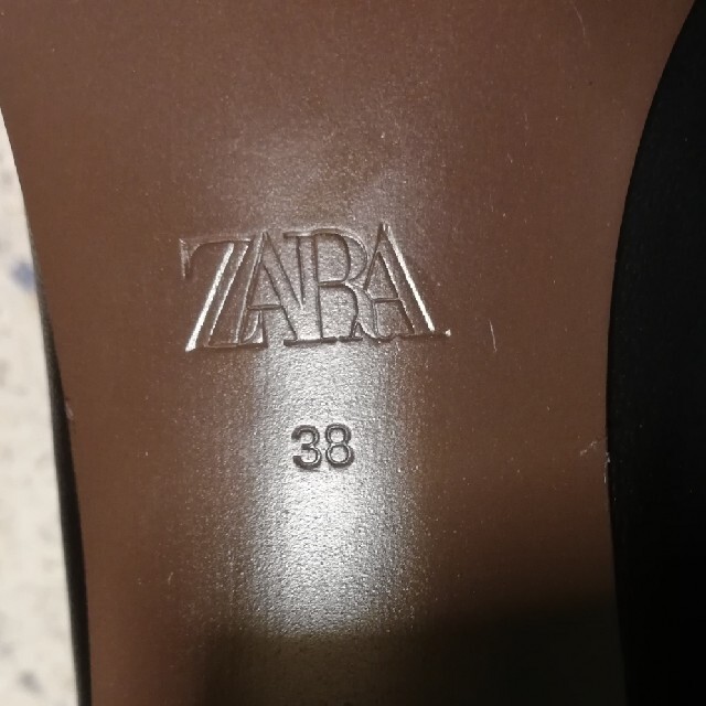 ZARA(ザラ)のZARA ブーツ　ブラック　24センチ レディースの靴/シューズ(ブーツ)の商品写真