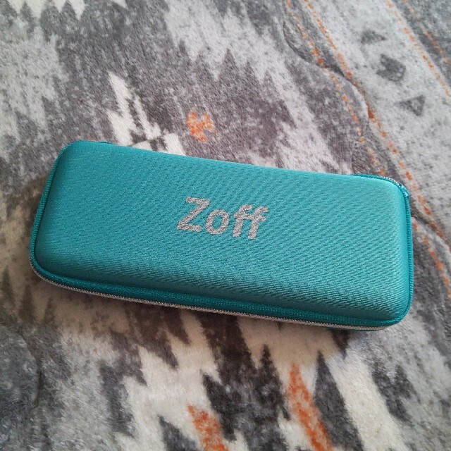 Zoff(ゾフ)のZoffメガネケース レディースのファッション小物(サングラス/メガネ)の商品写真