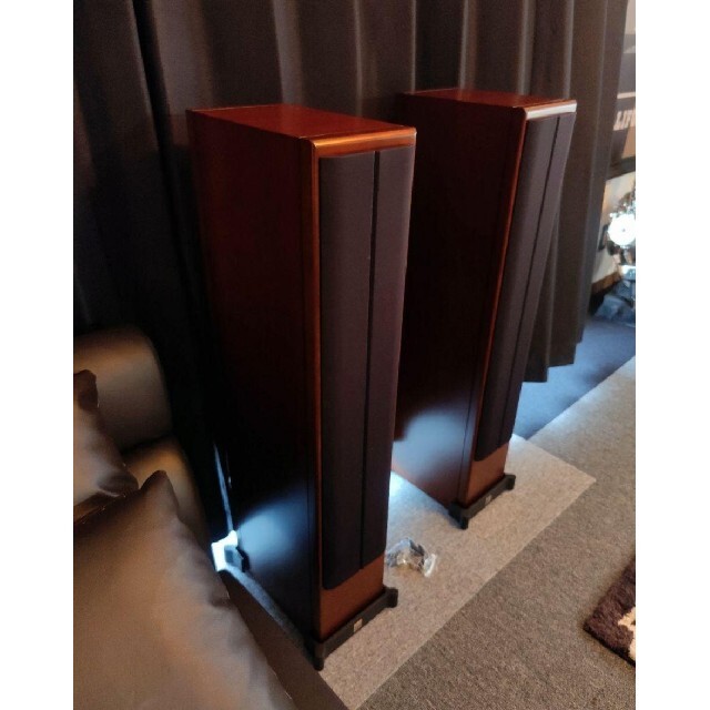 定番国産 現行モデル Vienna Acoustics 定価61万円 スピーカー ペアの