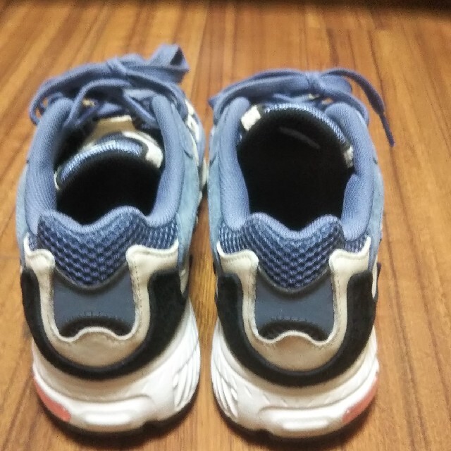 adidas(アディダス)のadidas TEMPER RUN メンズの靴/シューズ(スニーカー)の商品写真