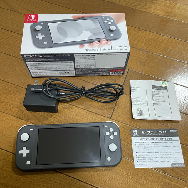 新品　Nintendo Switch Lite 　スイッチライト　グレー　本体ゲームソフト/ゲーム機本体