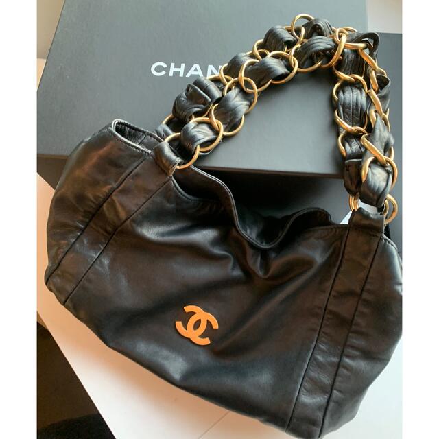 CHANEL(シャネル)のCHANELビンテージゴールドチェーンバック❤️ レディースのバッグ(ショルダーバッグ)の商品写真