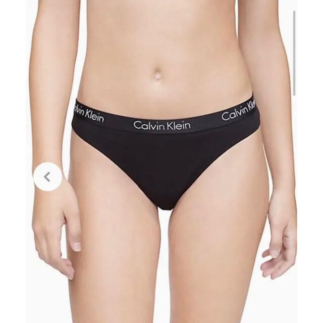 Calvin Klein(カルバンクライン)の新品　カルバンクライン　Tバック　パンツ　下着　セット　コメントお願いします。 レディースの下着/アンダーウェア(ショーツ)の商品写真