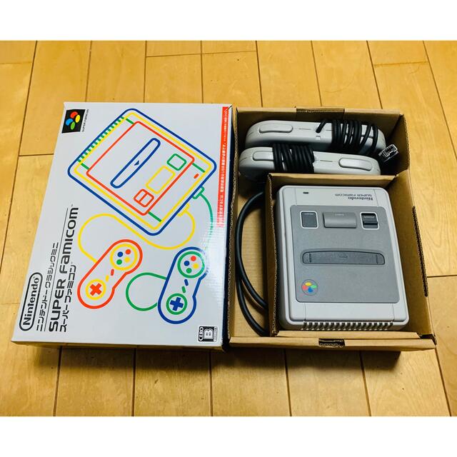 任天堂(ニンテンドウ)のスーパーファミコンミニ エンタメ/ホビーのゲームソフト/ゲーム機本体(家庭用ゲーム機本体)の商品写真