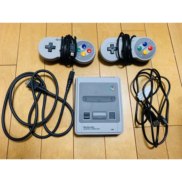 任天堂(ニンテンドウ)のスーパーファミコンミニ エンタメ/ホビーのゲームソフト/ゲーム機本体(家庭用ゲーム機本体)の商品写真