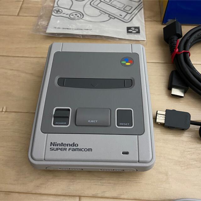 スーパーファミコン(スーパーファミコン)のアツキ様専用Nintendoクラシックミニ　スーパーファミコン エンタメ/ホビーのゲームソフト/ゲーム機本体(家庭用ゲーム機本体)の商品写真