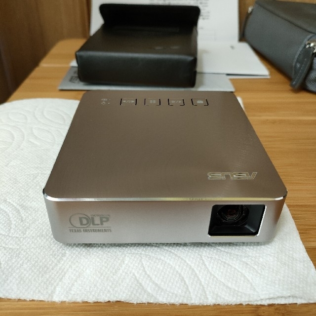 ASUS S1プロジェクター