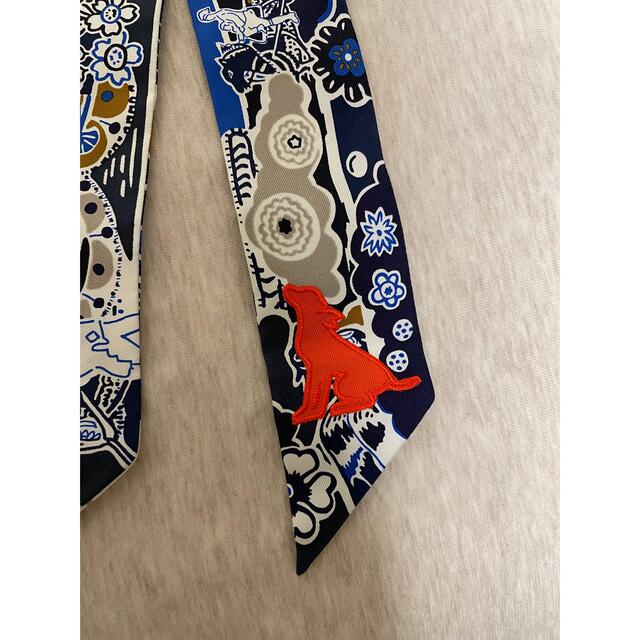 Hermes(エルメス)のHermes Twilly Bingata エルメス ビンガタ ツイリー 刺繍 レディースのファッション小物(バンダナ/スカーフ)の商品写真
