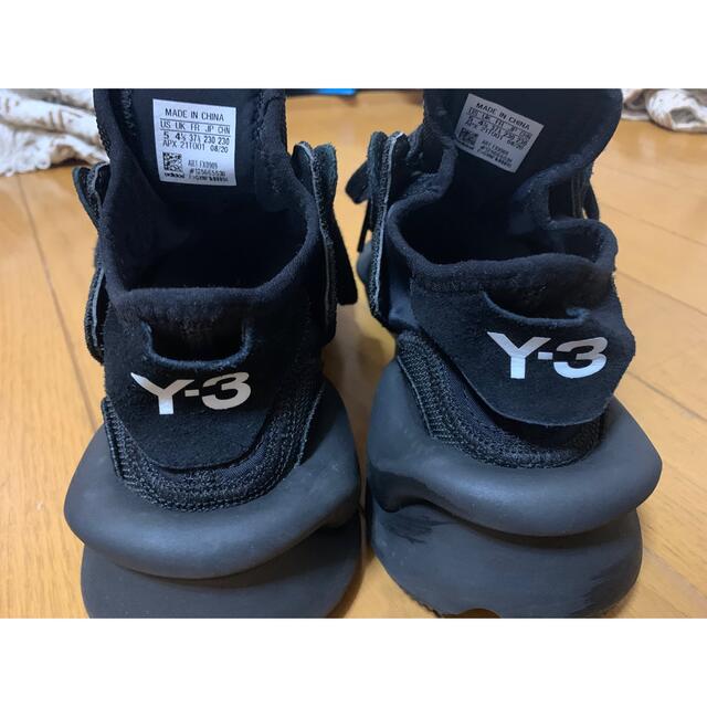 Y-3(ワイスリー)のy3 23センチ　美品　シューズ レディースの靴/シューズ(スニーカー)の商品写真