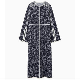 マメ(mame)のOsmanthus Motif Jacquard Knitted Dress(ロングワンピース/マキシワンピース)