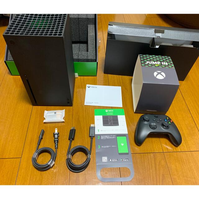 Xbox(エックスボックス)の【中古】Xbox Series X 本体  エンタメ/ホビーのゲームソフト/ゲーム機本体(家庭用ゲーム機本体)の商品写真