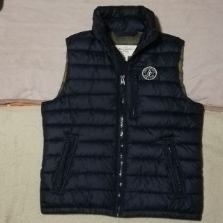 アバクロンビーアンドフィッチ(Abercrombie&Fitch)の★美品☆アバクロ(Abercrombie&Fitch)ベスト Mサイズ(ダウンベスト)