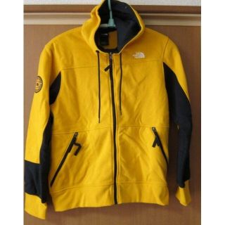 ザノースフェイス(THE NORTH FACE)の値下げ 新品 ノース・フェイス スウェットシャツ Gold Mサイズ(マウンテンパーカー)