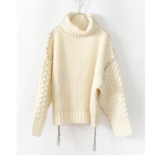 エンフォルド(ENFOLD)の『EN’DAY/エンデイ』 cable knit white(ニット/セーター)