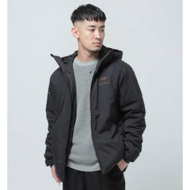 ARC'TERYX(アークテリクス)のARC’TERYX × BEAMS / 別注 Atom AR Hoodie  メンズのジャケット/アウター(ダウンジャケット)の商品写真