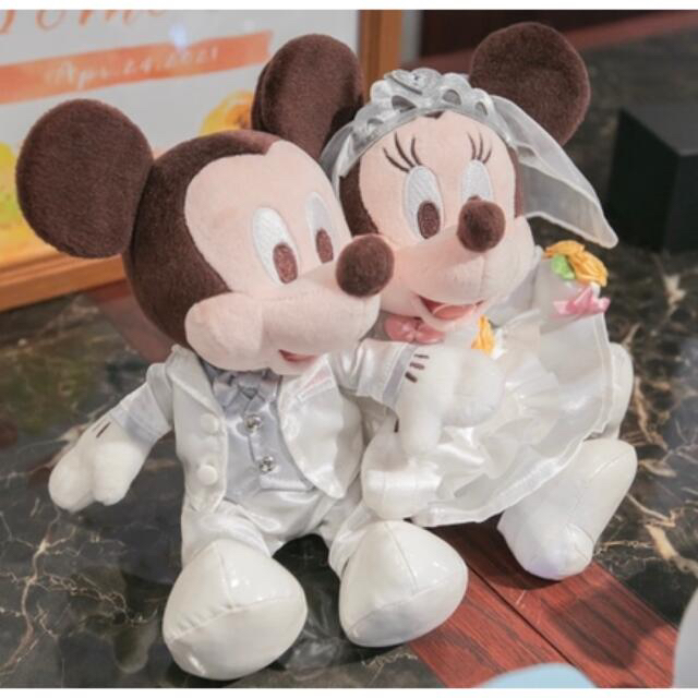 Disney(ディズニー)のミッキー＆ミニー　ぬいぐるみ エンタメ/ホビーのおもちゃ/ぬいぐるみ(ぬいぐるみ)の商品写真