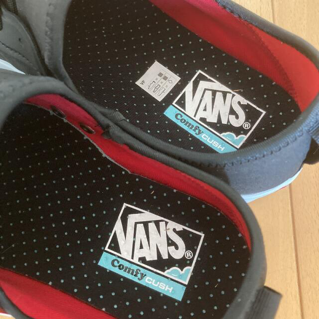 VANS(ヴァンズ)の専用　バンズ　スニーカー　29.0㎝ メンズの靴/シューズ(スニーカー)の商品写真