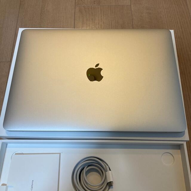 MacBook Air 13インチ　M1　SSD 256GB/メモリ 8GBノートPC