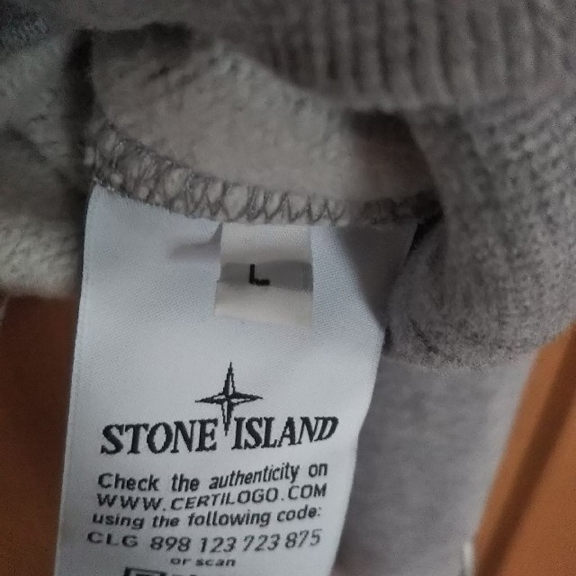 STONE ISLAND ストーンアイランド トレーナー レッド L