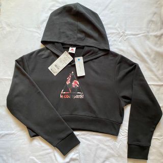 ルコックスポルティフ(le coq sportif)の【限定お値下げ！】【新品未使用】【le coq】ショート丈パーカー 黒 Lサイズ(パーカー)